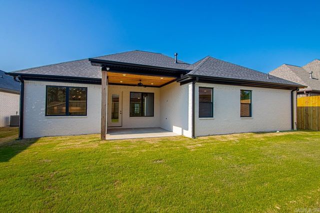 3892 SPENCER CROSSING Drive, Benton, AR 72019