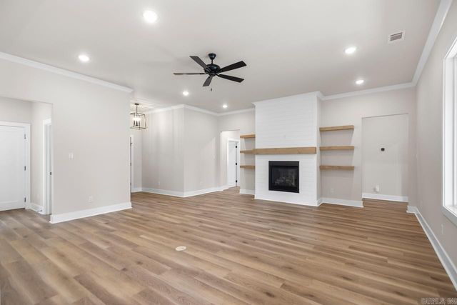 3892 SPENCER CROSSING Drive, Benton, AR 72019