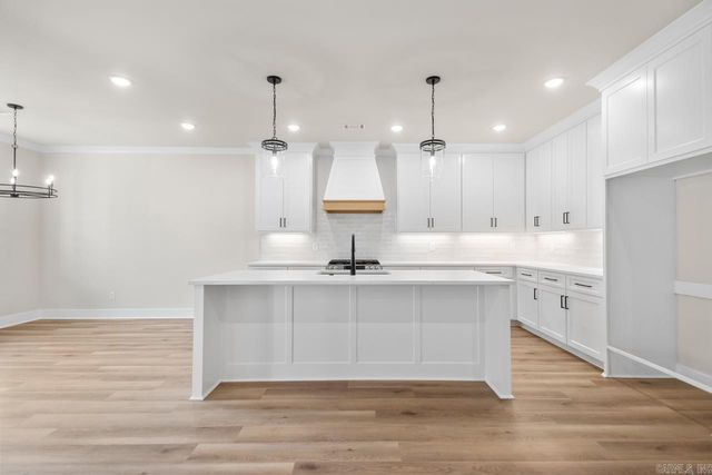 3892 SPENCER CROSSING Drive, Benton, AR 72019