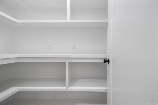 3892 SPENCER CROSSING Drive, Benton, AR 72019