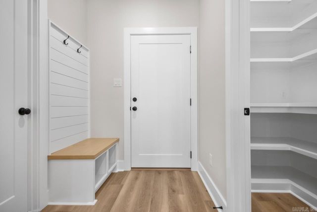 3892 SPENCER CROSSING Drive, Benton, AR 72019