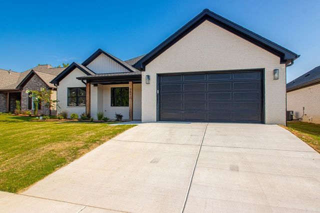 3892 SPENCER CROSSING Drive, Benton, AR 72019