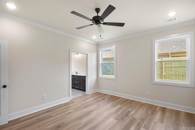 3892 SPENCER CROSSING Drive, Benton, AR 72019