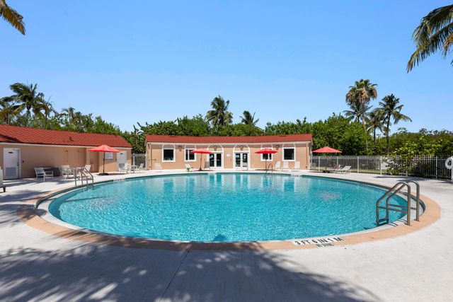 3930 S Roosevelt Blvd Apt 104E, Key West, FL 33040