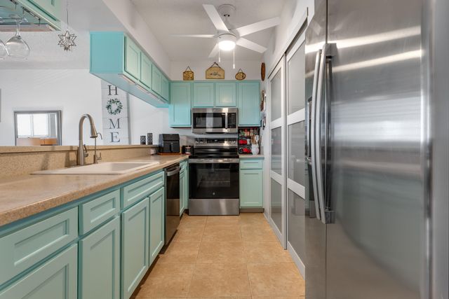 3930 S Roosevelt Blvd Apt 104E, Key West, FL 33040
