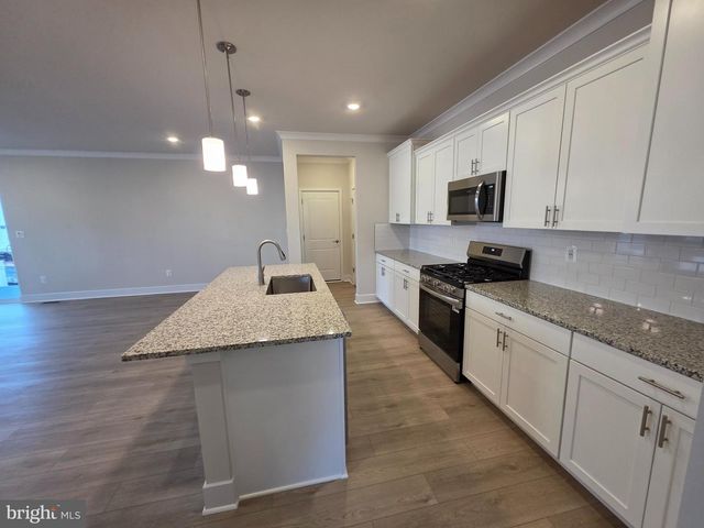6613 GREENLEIGH AVE, Middle River, MD 21220