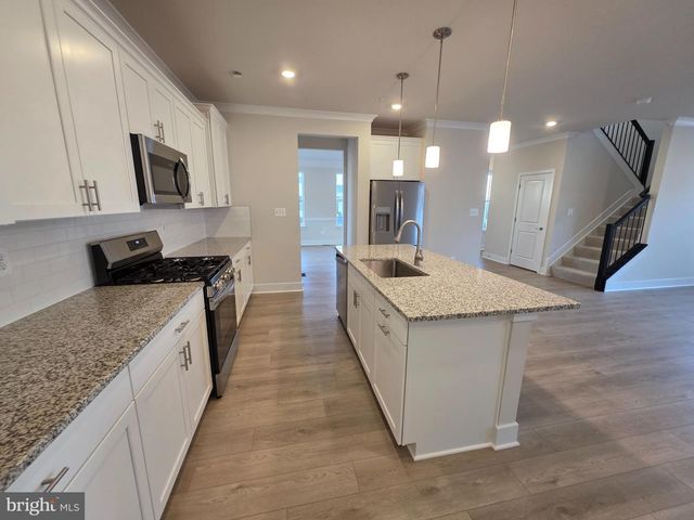 6613 GREENLEIGH AVE, Middle River, MD 21220