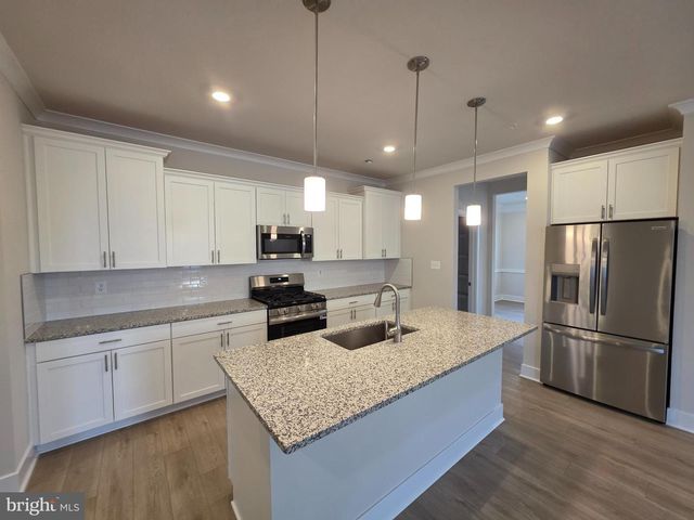 6613 GREENLEIGH AVE, Middle River, MD 21220