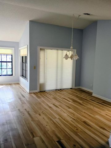 3451 Jog Park Drive, Lake Worth, FL 33467