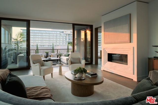 9900 S Santa Monica Boulevard PHE, Beverly Hills, CA 90212