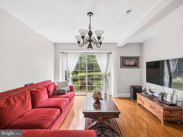 230 SPROUL RD, Villanova, PA 19085