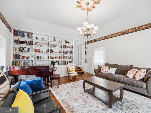 230 SPROUL RD, Villanova, PA 19085
