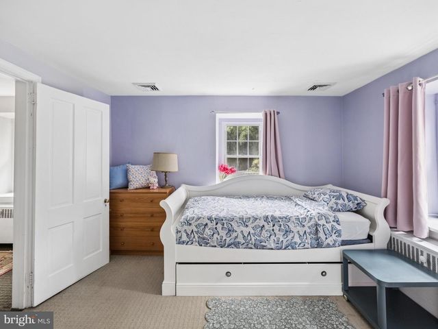 230 SPROUL RD, Villanova, PA 19085