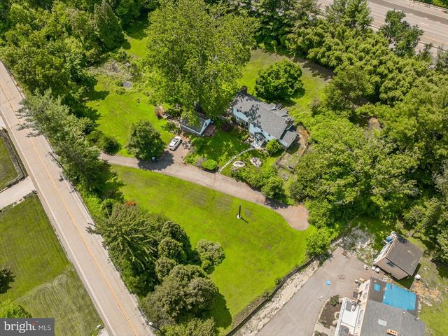 230 SPROUL RD, Villanova, PA 19085
