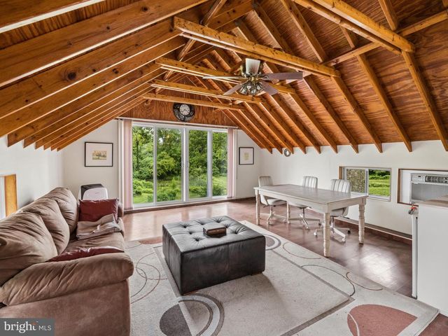 230 SPROUL RD, Villanova, PA 19085