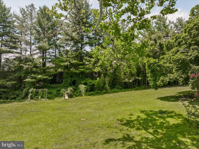 230 SPROUL RD, Villanova, PA 19085