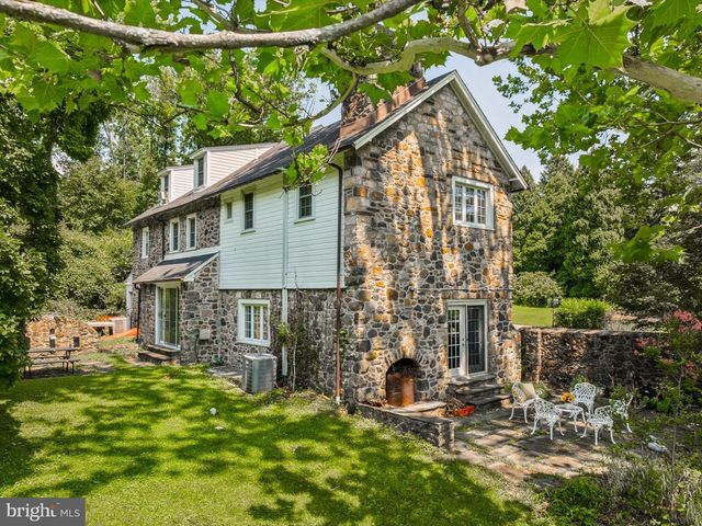 230 SPROUL RD, Villanova, PA 19085