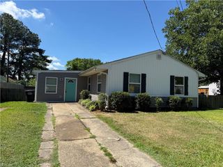 209 York DR, Portsmouth, VA 23702