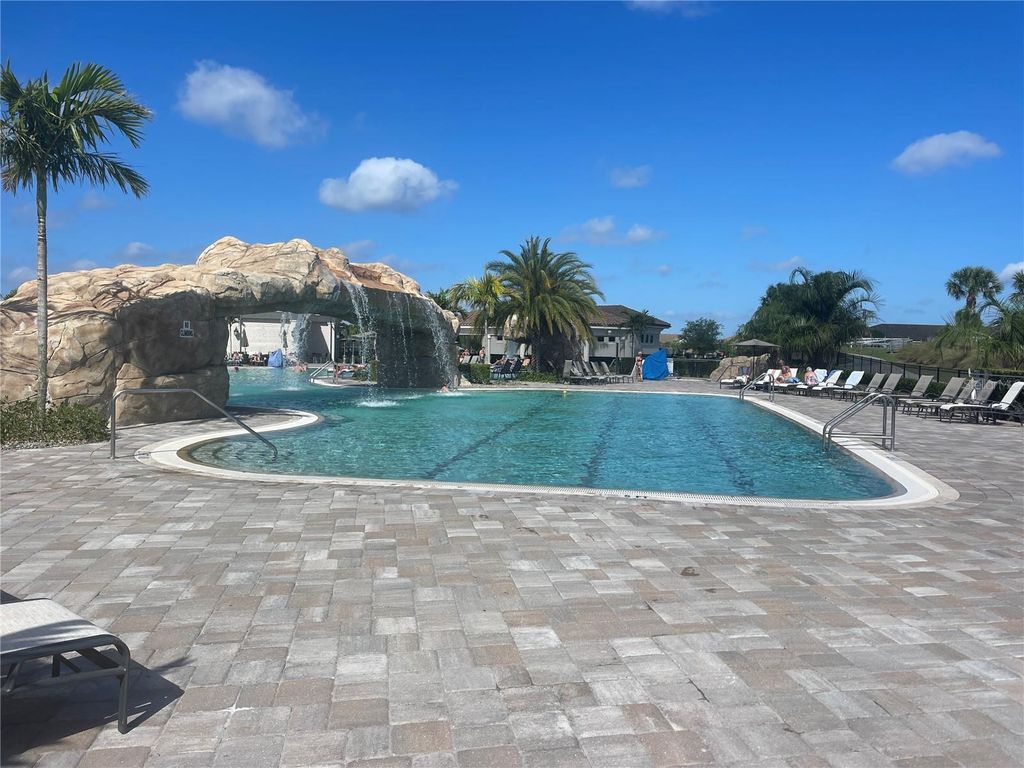 Image 31 of property listing at 16804 VARDON TERRACE 103, Bradenton, FL 34211