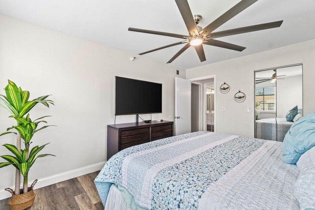 157 Yacht Club Way, Hypoluxo, FL 33462