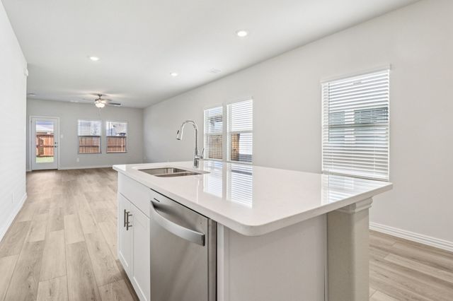 422 Dorothy Drive, Princeton, TX 75071