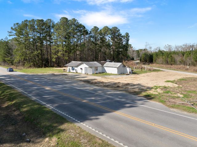 1042 Bethera Road, Bonneau, SC 29431