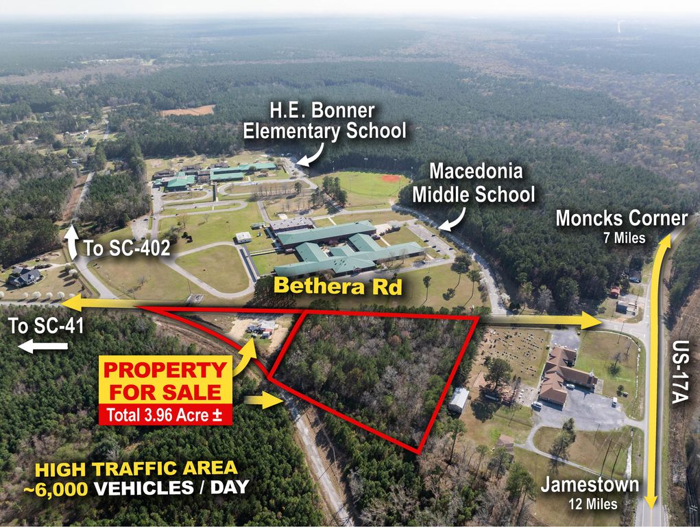 Image 2 of property listing at 1042 Bethera Road, Bonneau, SC 29431