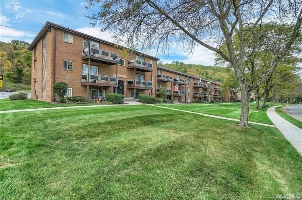 47 Tanager Road 4702, Monroe, NY 10950
