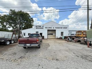 1824 Louisville Road, Harrodsburg, KY 40330