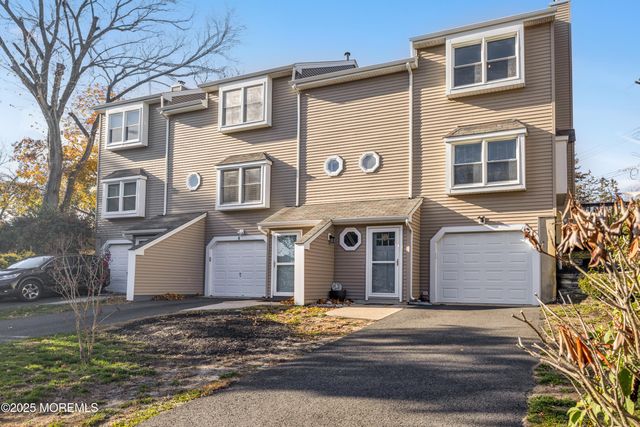 28 Melrose Drive 7C, Toms River, NJ 08753