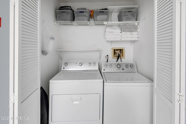 28 Melrose Drive 7C, Toms River, NJ 08753