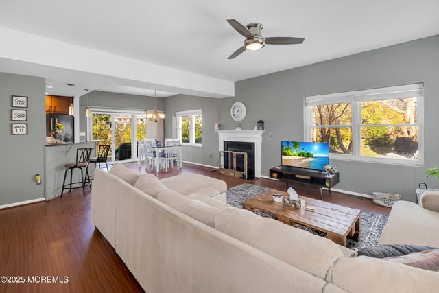 28 Melrose Drive 7C, Toms River, NJ 08753