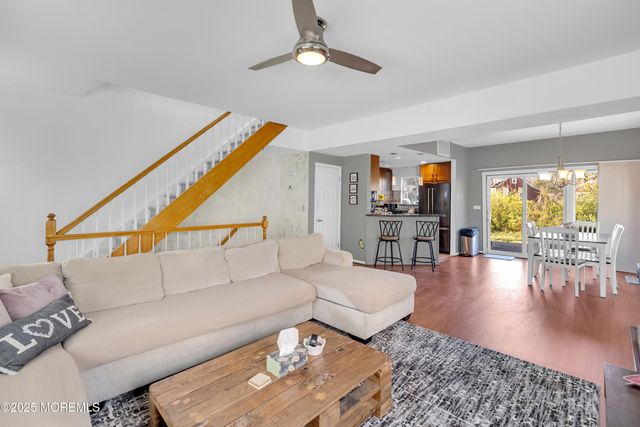 28 Melrose Drive 7C, Toms River, NJ 08753