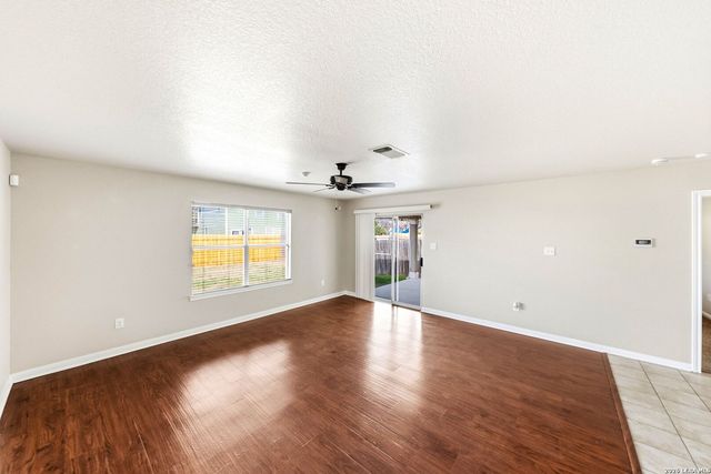 631 Scarlet Ibis, San Antonio, TX 78245