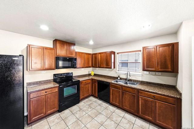 631 Scarlet Ibis, San Antonio, TX 78245