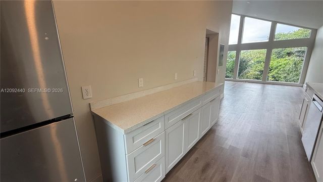 126 NE 19th Avenue 2, Pompano Beach, FL 33060