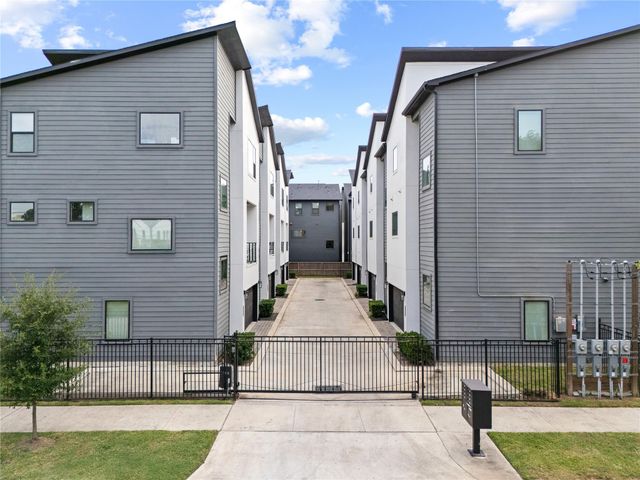 2404 Hadley Street C, Houston, TX 77003