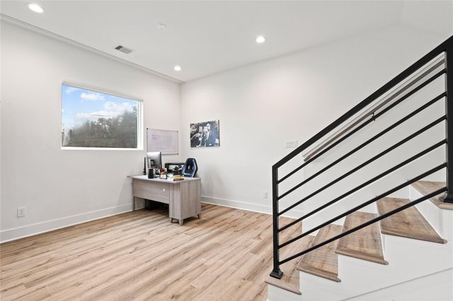 2404 Hadley Street C, Houston, TX 77003