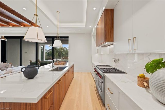 1199 12th ST N, Naples, FL 34102