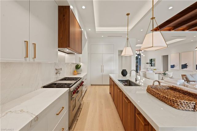 1199 12th ST N, Naples, FL 34102