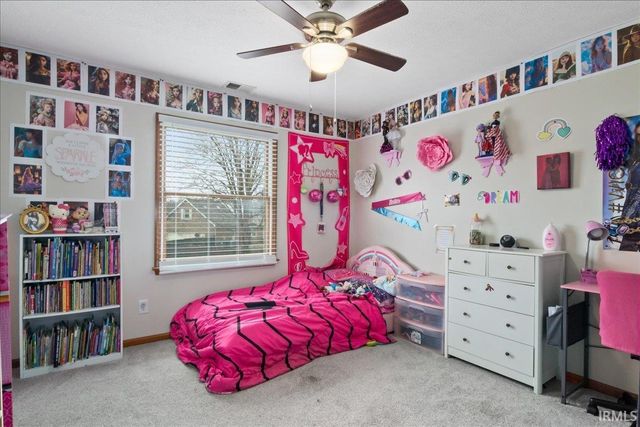 901 Greengate Court, Evansville, IN 47715