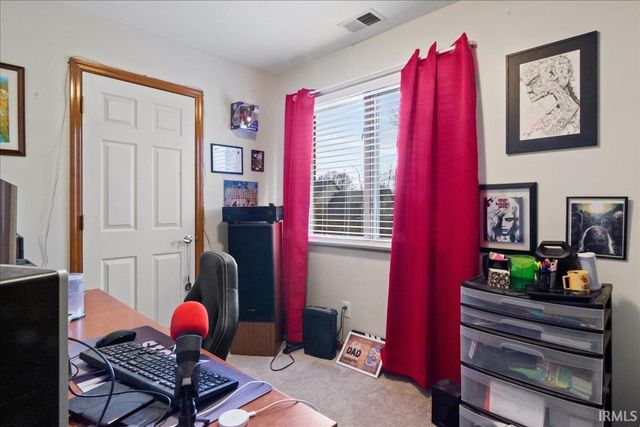 901 Greengate Court, Evansville, IN 47715