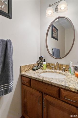 901 Greengate Court, Evansville, IN 47715