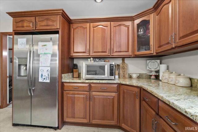 901 Greengate Court, Evansville, IN 47715