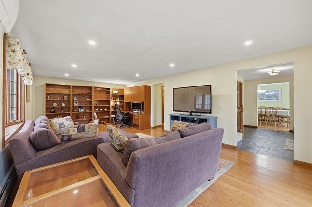 130 Arlington Street, Acton, MA 01720