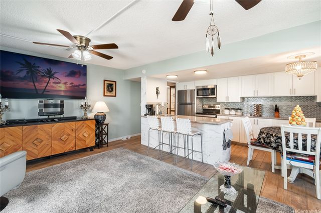 240 Makee Road 6B, Honolulu, HI 96815