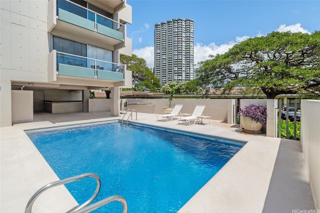 240 Makee Road 6B, Honolulu, HI 96815