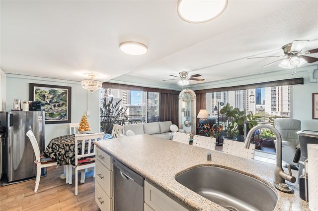 240 Makee Road 6B, Honolulu, HI 96815