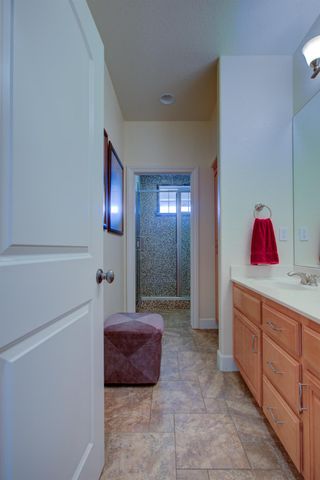 1054 Townhill Rd, Oakdale, CA 95361