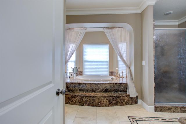 1054 Townhill Rd, Oakdale, CA 95361